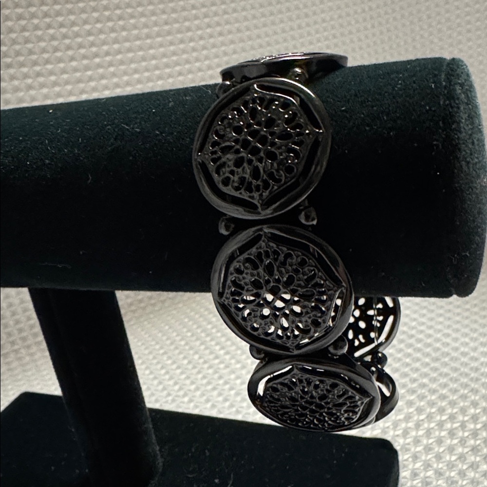 Black Enamel Filigree Metal Stretch Bracelet BOHO Gothic 7” - Picture 5 of 6